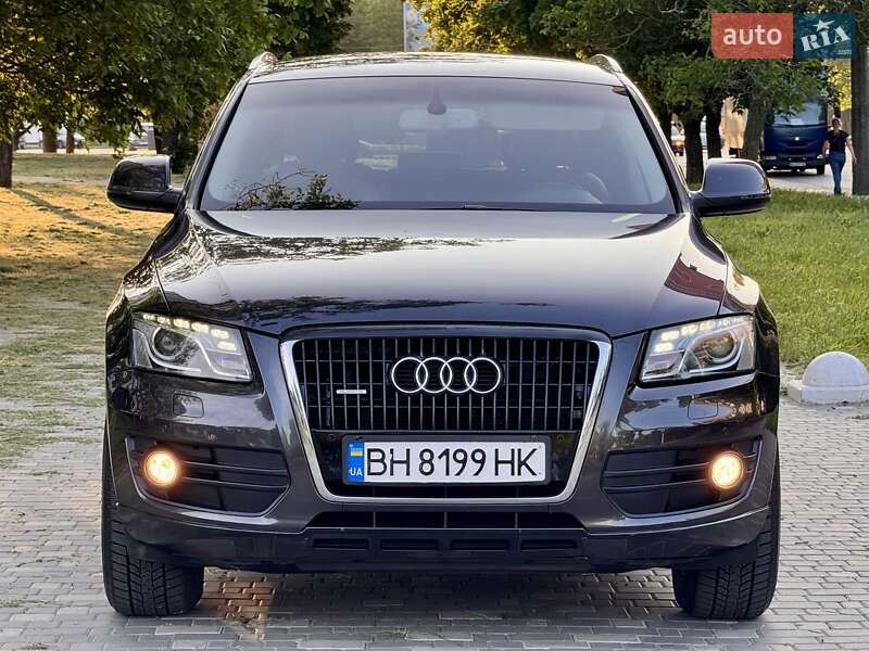 Внедорожник / Кроссовер Audi Q5 2009 в Одессе