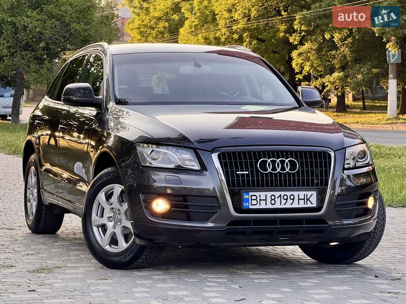 Внедорожник / Кроссовер Audi Q5 2009 в Одессе