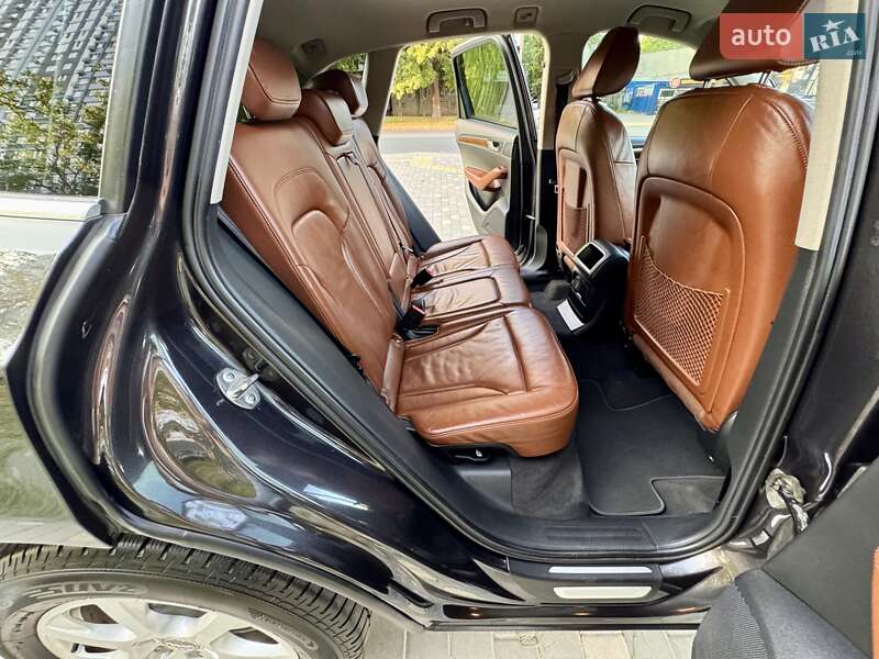 Внедорожник / Кроссовер Audi Q5 2009 в Одессе