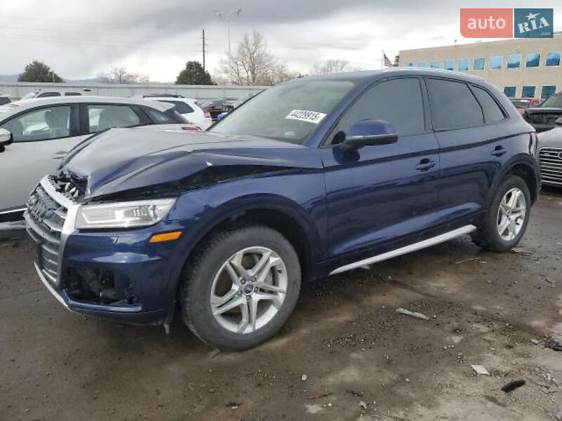 Внедорожник / Кроссовер Audi Q5 2018 в 