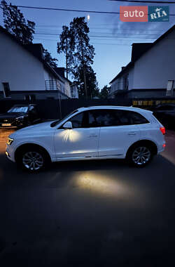 Позашляховик / Кросовер Audi Q5 2016 в 