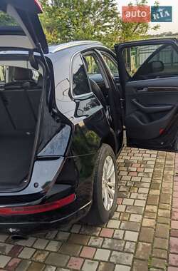 Позашляховик / Кросовер Audi Q5 2014 в 