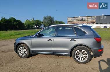 Внедорожник / Кроссовер Audi Q5 2016 в 