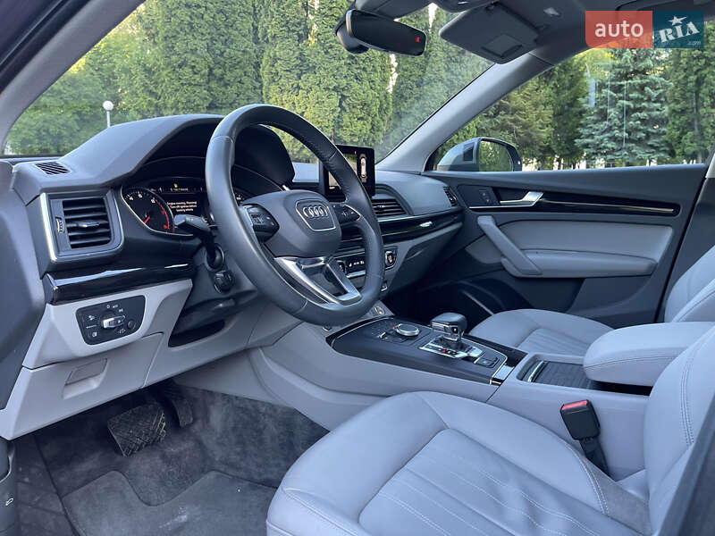 Внедорожник / Кроссовер Audi Q5 2020 в Ровно фото 9 Внедорожник / Кроссовер Audi Q5 2020 в Ровно