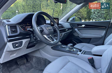 Внедорожник / Кроссовер Audi Q5 2020 в 
