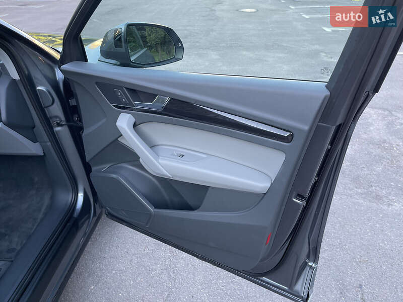 Внедорожник / Кроссовер Audi Q5 2020 в Ровно фото 23 Внедорожник / Кроссовер Audi Q5 2020 в Ровно