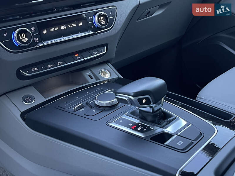 Внедорожник / Кроссовер Audi Q5 2020 в Ровно фото 26 Внедорожник / Кроссовер Audi Q5 2020 в Ровно