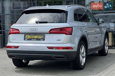 Внедорожник / Кроссовер Audi Q5 2017 в 