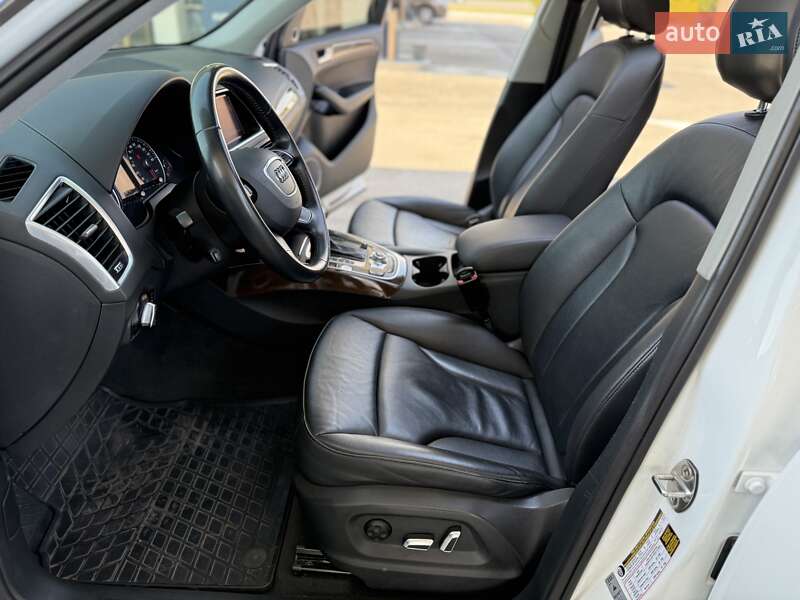 Внедорожник / Кроссовер Audi Q5 2015 в Днепре