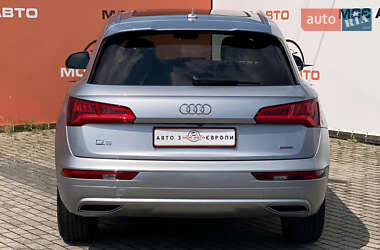 Позашляховик / Кросовер Audi Q5 2019 в 