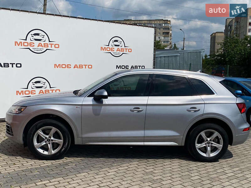 Внедорожник / Кроссовер Audi Q5 2019 в Ровно