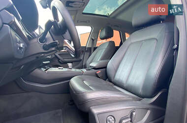 Позашляховик / Кросовер Audi Q5 2019 в 