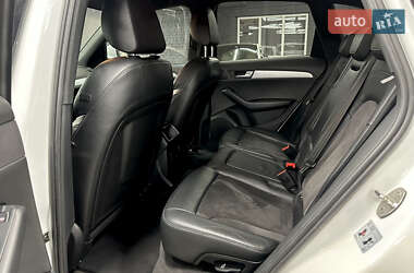 Позашляховик / Кросовер Audi Q5 2011 в 