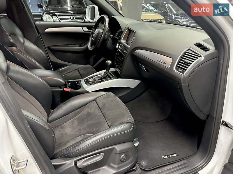 Внедорожник / Кроссовер Audi Q5 2011 в Харькове