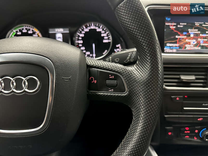 Внедорожник / Кроссовер Audi Q5 2011 в Харькове