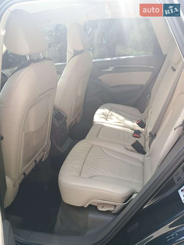 Внедорожник / Кроссовер Audi Q5 2013 в Полтаве