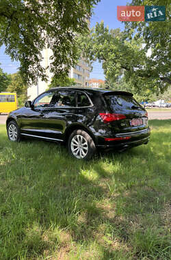 Внедорожник / Кроссовер Audi Q5 2016 в 
