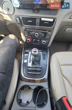 Внедорожник / Кроссовер Audi Q5 2011 в 