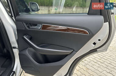 Позашляховик / Кросовер Audi Q5 2011 в 