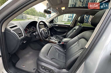 Позашляховик / Кросовер Audi Q5 2011 в 