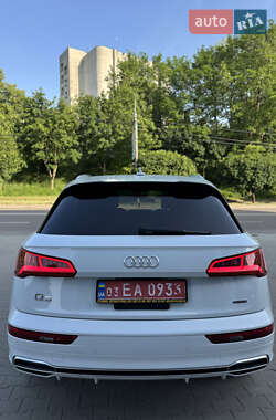 Внедорожник / Кроссовер Audi Q5 2019 в 