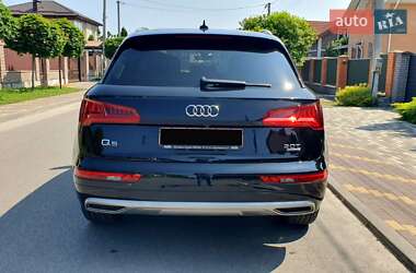 Внедорожник / Кроссовер Audi Q5 2018 в 