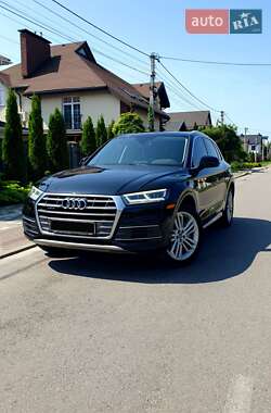 Внедорожник / Кроссовер Audi Q5 2018 в 