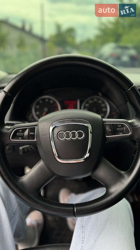 Внедорожник / Кроссовер Audi Q5 2012 в Нововолынске