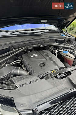 Внедорожник / Кроссовер Audi Q5 2012 в Нововолынске