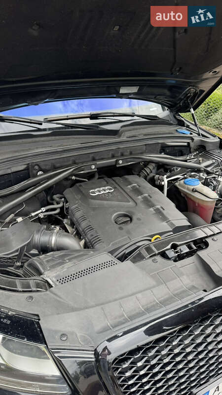 Внедорожник / Кроссовер Audi Q5 2012 в Нововолынске