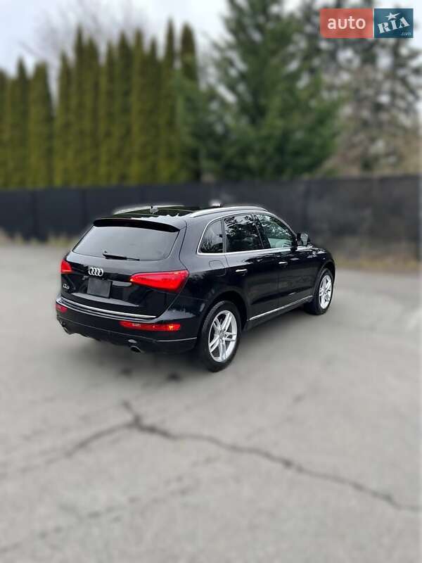 Позашляховик / Кросовер Audi Q5 2016 в 