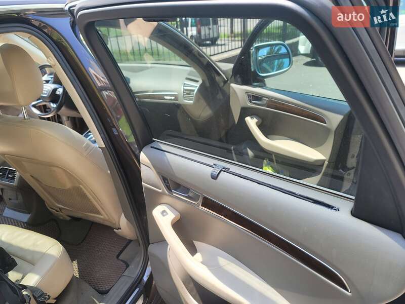 Внедорожник / Кроссовер Audi Q5 2011 в Киеве