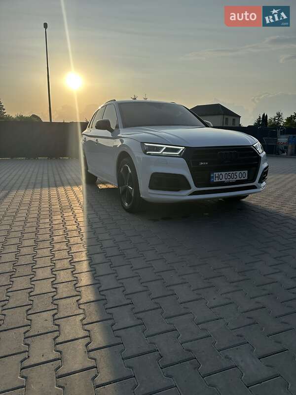 Внедорожник / Кроссовер Audi Q5 2019 в Тернополе