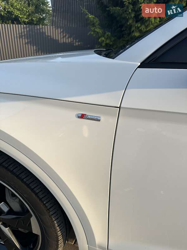 Внедорожник / Кроссовер Audi Q5 2019 в Тернополе