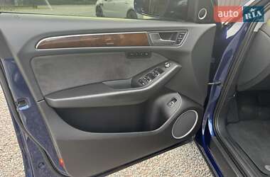 Внедорожник / Кроссовер Audi Q5 2016 в 