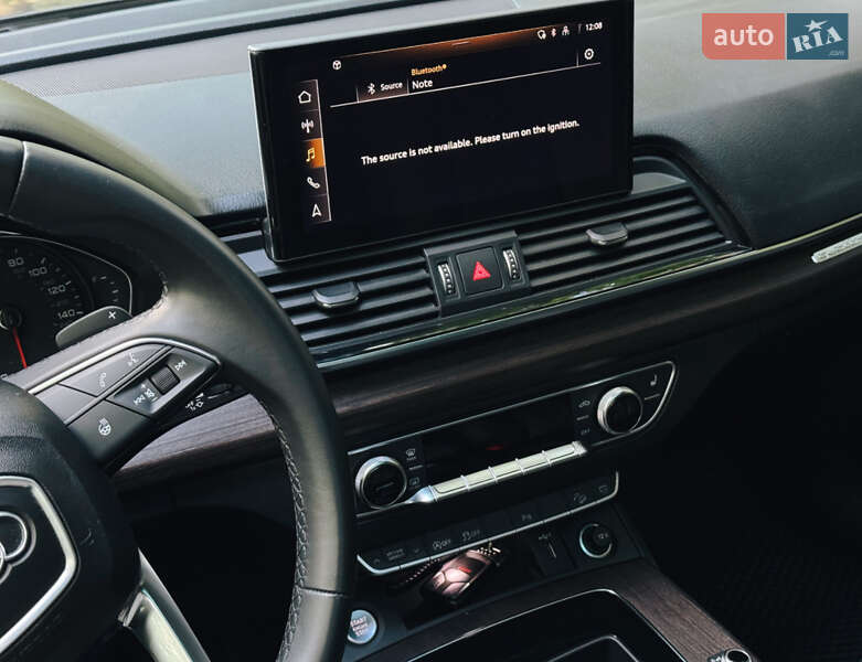 Внедорожник / Кроссовер Audi Q5 2021 в Киеве
