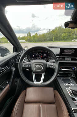 Внедорожник / Кроссовер Audi Q5 2019 в 