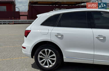 Внедорожник / Кроссовер Audi Q5 2015 в 