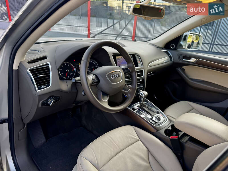 Позашляховик / Кросовер Audi Q5 2014 в Львові