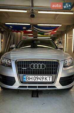 Внедорожник / Кроссовер Audi Q5 2012 в 