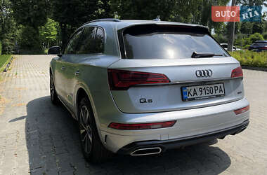 Внедорожник / Кроссовер Audi Q5 2022 в 