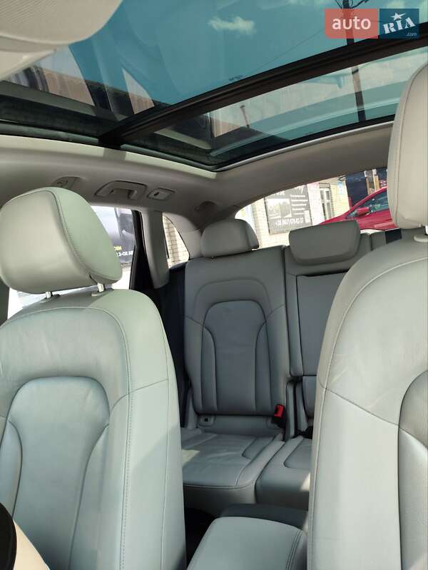 Внедорожник / Кроссовер Audi Q5 2015 в Городке