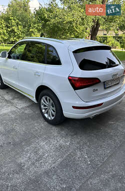 Позашляховик / Кросовер Audi Q5 2015 в 