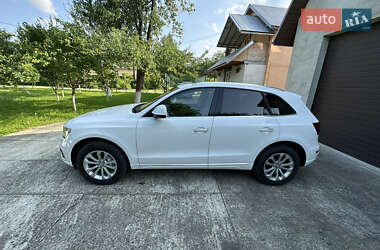 Позашляховик / Кросовер Audi Q5 2015 в 