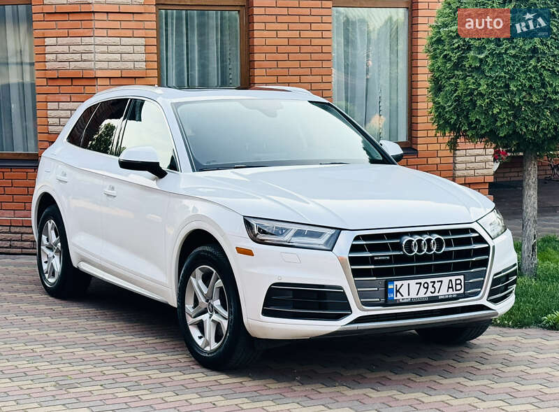 Позашляховик / Кросовер Audi Q5 2018 в Києві