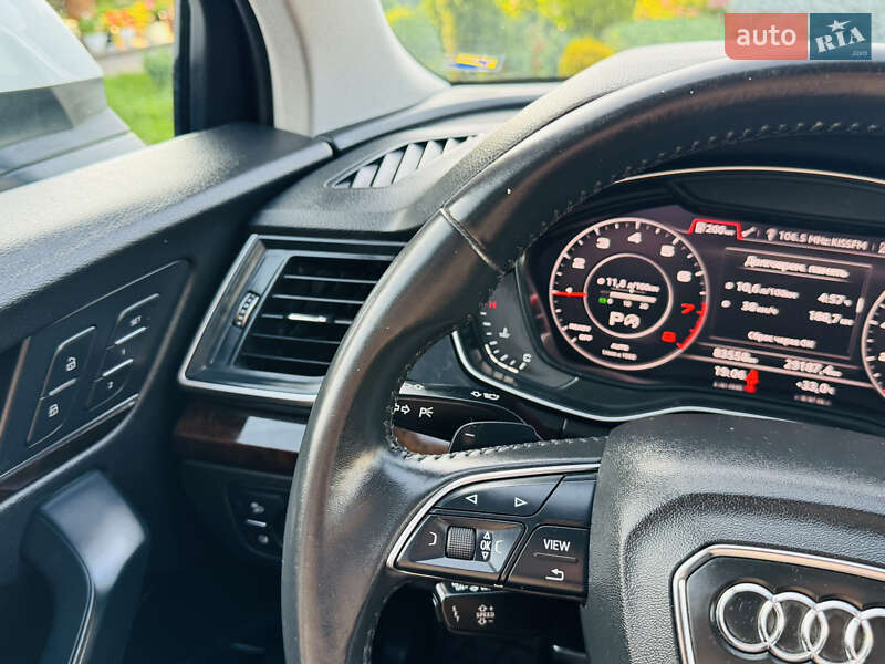Позашляховик / Кросовер Audi Q5 2018 в Києві