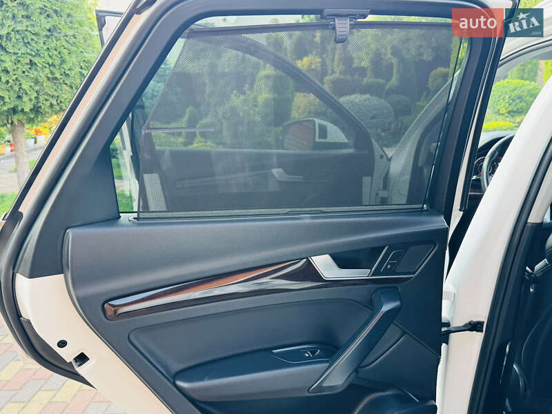 Позашляховик / Кросовер Audi Q5 2018 в Києві