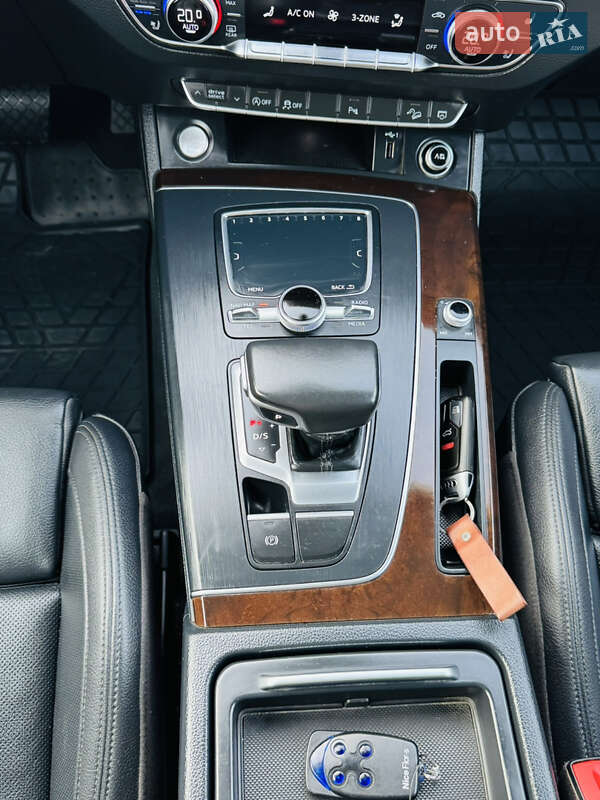 Позашляховик / Кросовер Audi Q5 2018 в Києві