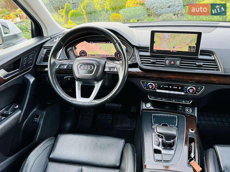 Позашляховик / Кросовер Audi Q5 2018 в Києві