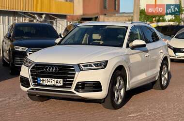 Позашляховик / Кросовер Audi Q5 2019 в Одесі